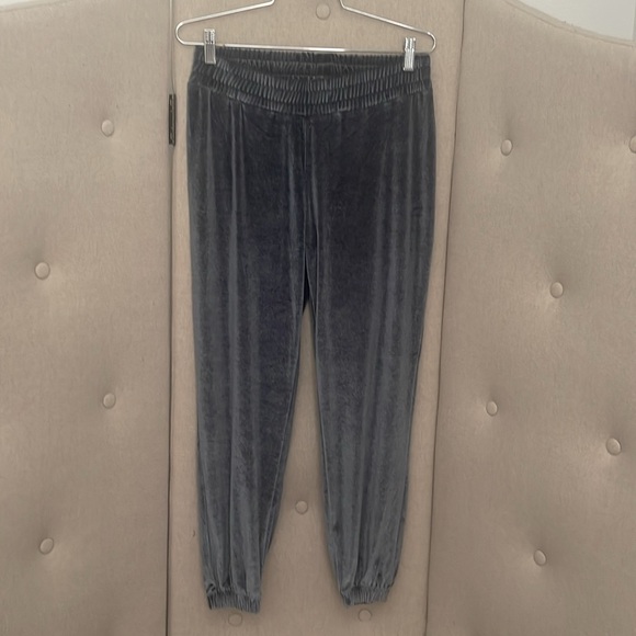 LCW Maternity Shiny Gray Velvet Maternity Sweatshirt & Sweatpants Small - Picture 15 of 15